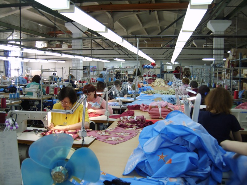 День текстильщика: профессиональный праздник отметили работники легкой промышленности