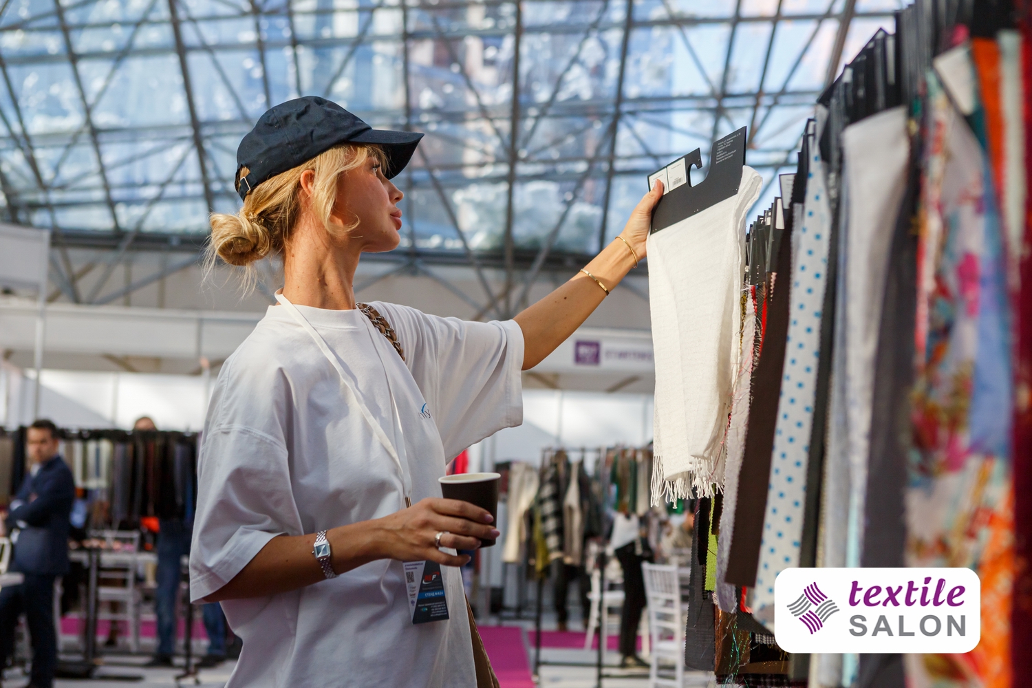 29 августа – 1 сентября на выставке Textile Salon в Москва-Сити соберутся более 200 фабрик из 10 стран, чтобы продемонстрировать новые коллекции качественных тканей и фурнитуры для производства одежды.